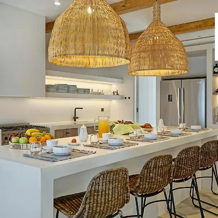 Вилла Zenon - Ideal For 14 People With A Spectacular View Парос